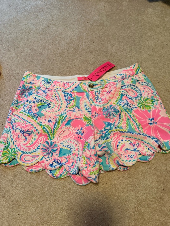 Lilly Pulitzer Pants - New! Lilly Pulitzer Buttercup Knit Shorts size 8